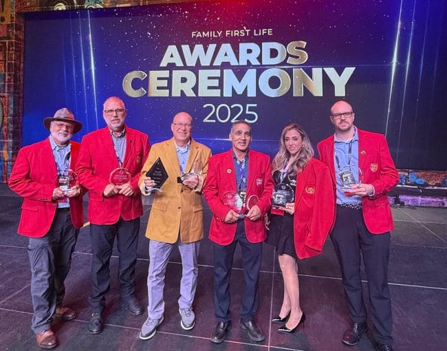 PHOTO-2025-01-31-21 HOF award